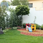 Хотел Familly Art Nirvana Шумен