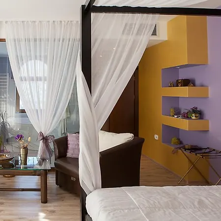 Familly Art Nirvana 3* Shumen