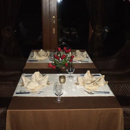 Familly Art Nirvana Hotel Shumen