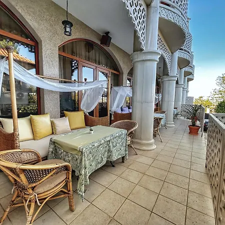 Familly Art Nirvana 3*