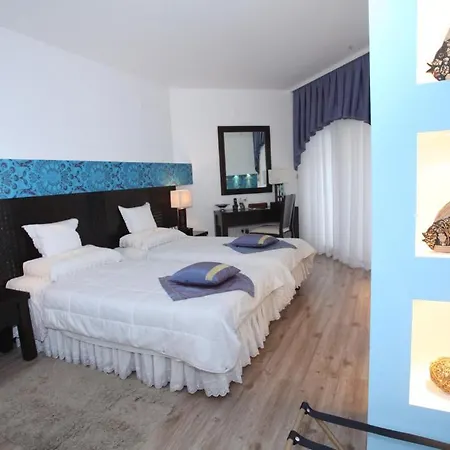 Familly Art Nirvana Hotel 3*