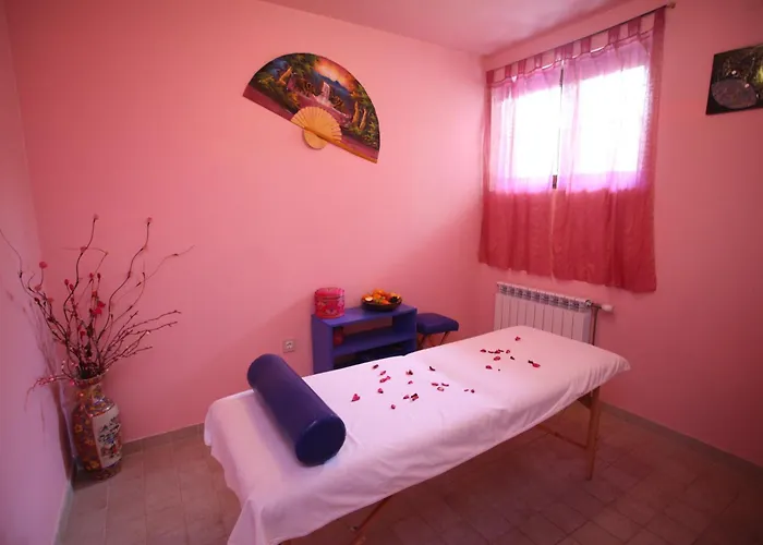 Familly Art Nirvana Shumen