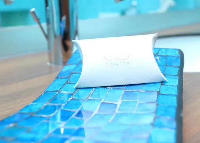 Hotel Familly Art Nirvana