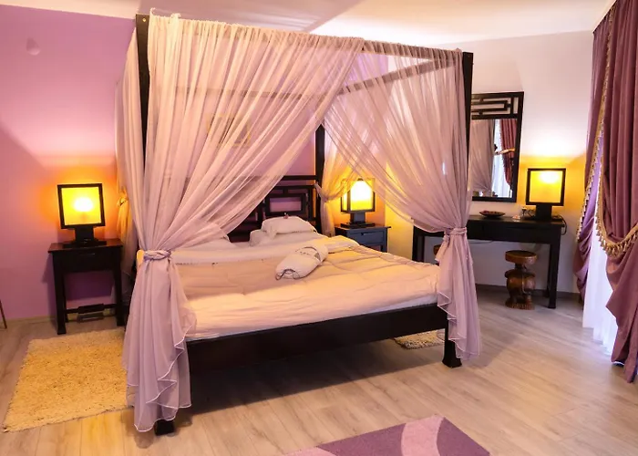 Hotel Familly Art Nirvana 3*