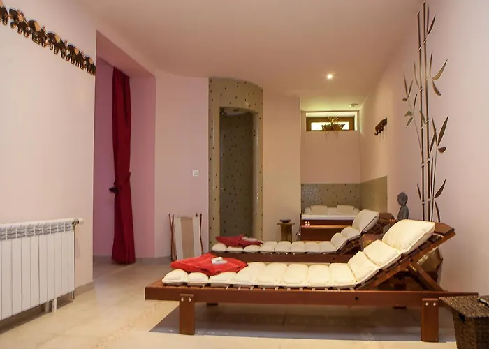 Hotel Familly Art Nirvana